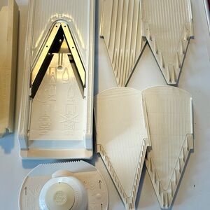 Vintage 7-Piece Börner V-Slicer V3 Mandoline Set Beige With 4 Inserts